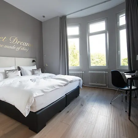 Liono Boutiquehotel ホテル 4*